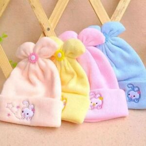 Kupluk Bayi Rajut Imut